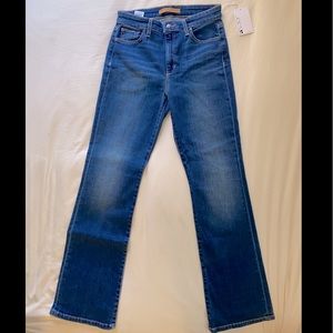 Joes jeans, brand new, size 28. Medium blue denim.